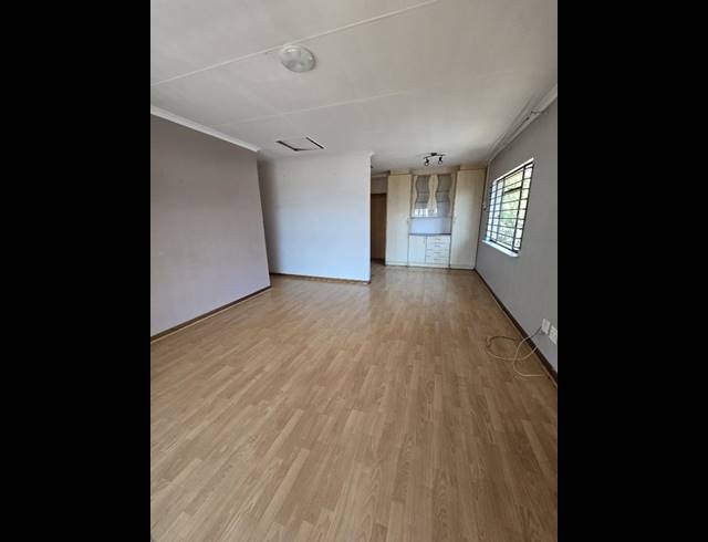 2 BEDROOM PROPERTY TO RENT IN CYRILDENE